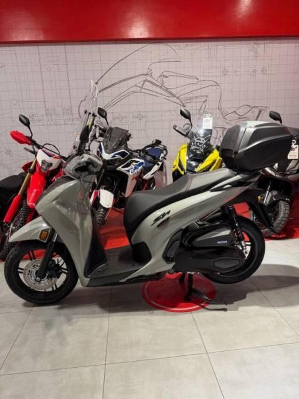 Honda SH 350i Sport (2025 - 26) (7)