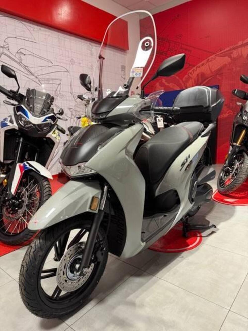 Honda SH 350i Sport (2025 - 26) (6)