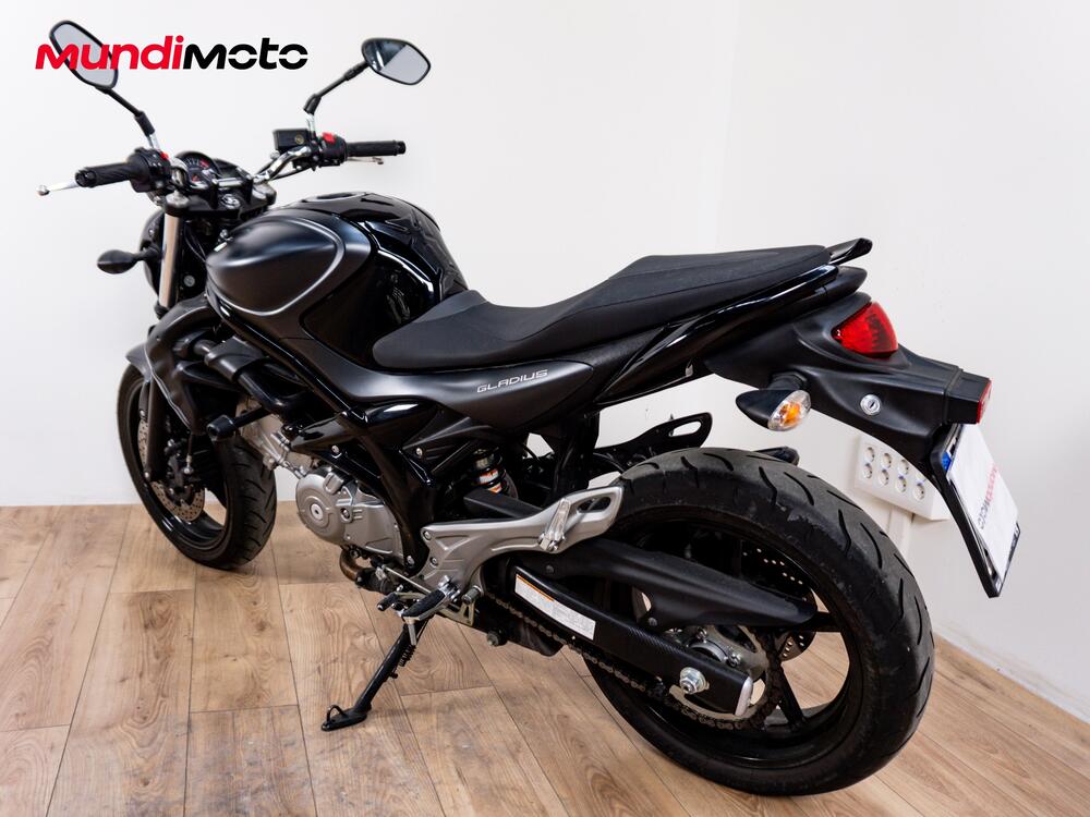 Suzuki Gladius 650 SFV ABS (2009 - 15) (6)