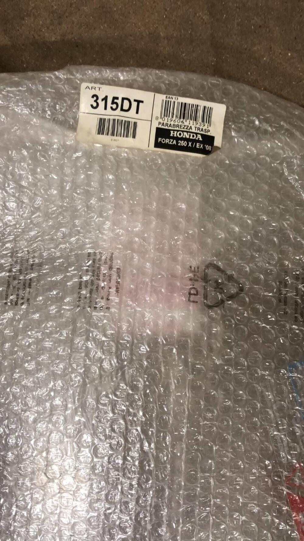 PARABREZZA GIVI PER HONDA FORZA 250 CODICE 315DT (3)