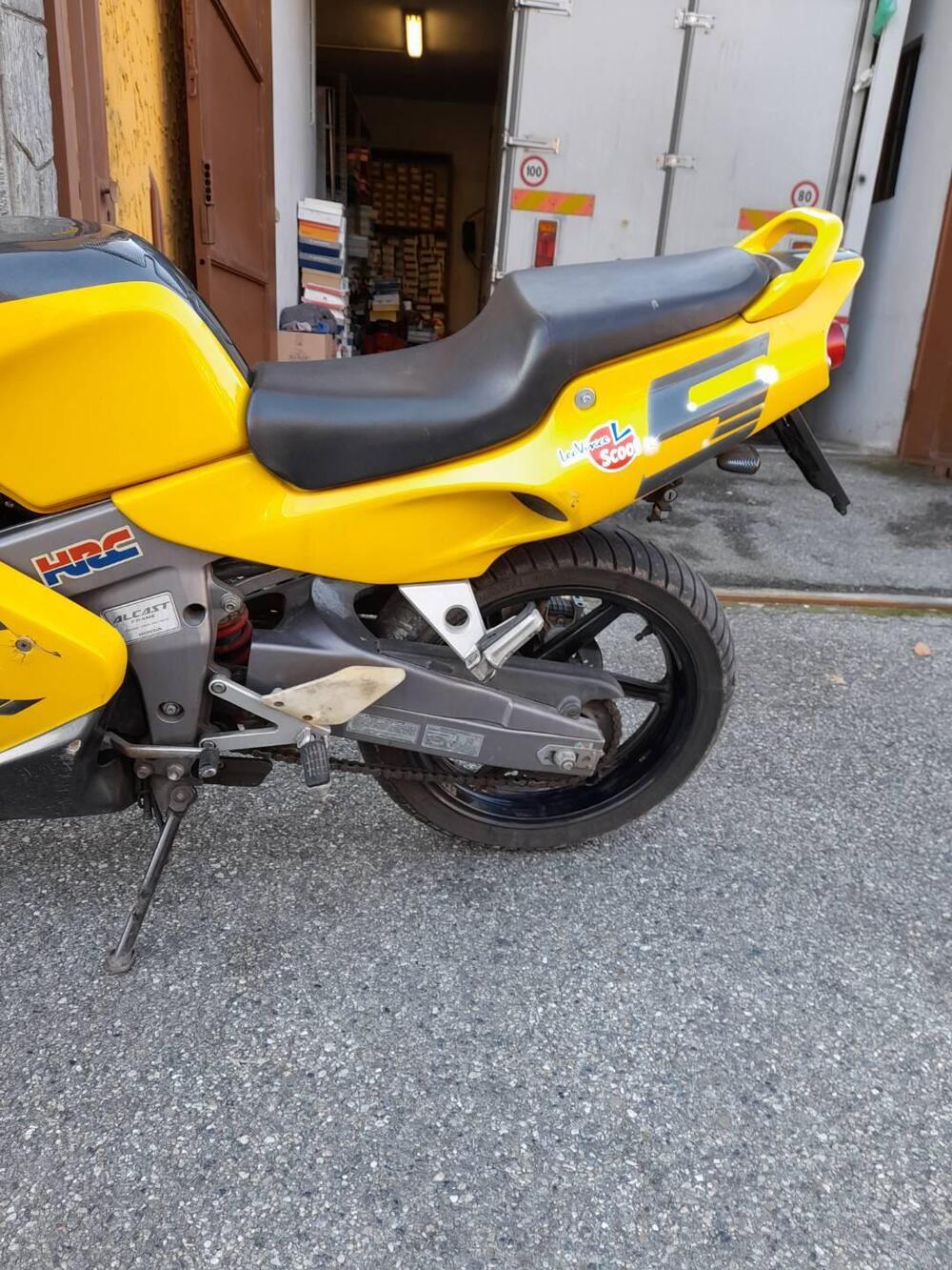Honda NSR 125 R (1992 - 93) (6)
