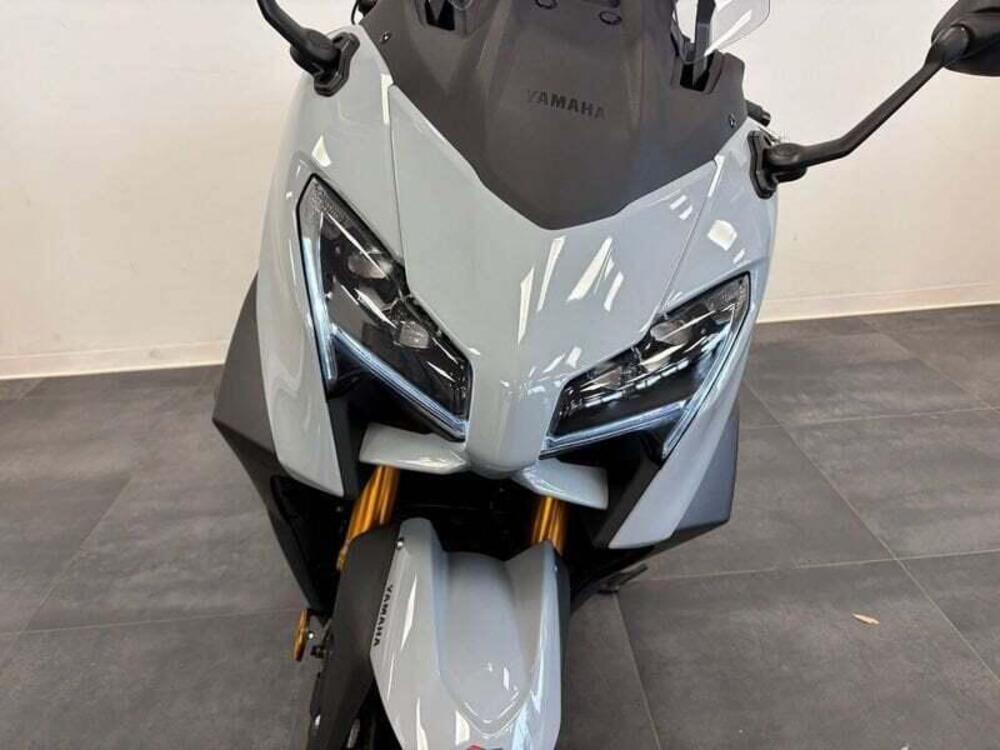 Yamaha T-Max 560 Tech Max (2025 - 26) (2)