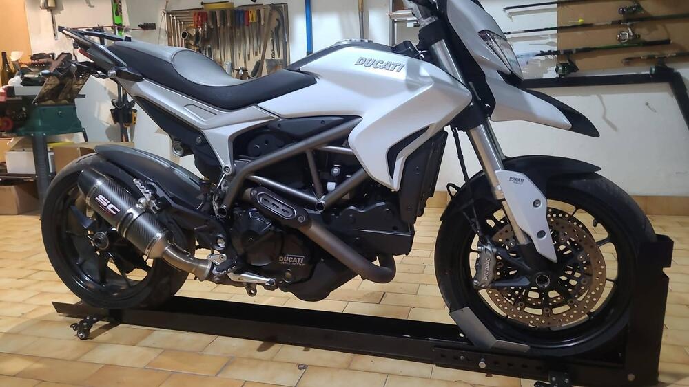 Ducati Hyperstrada 821 (2013 - 15) (4)
