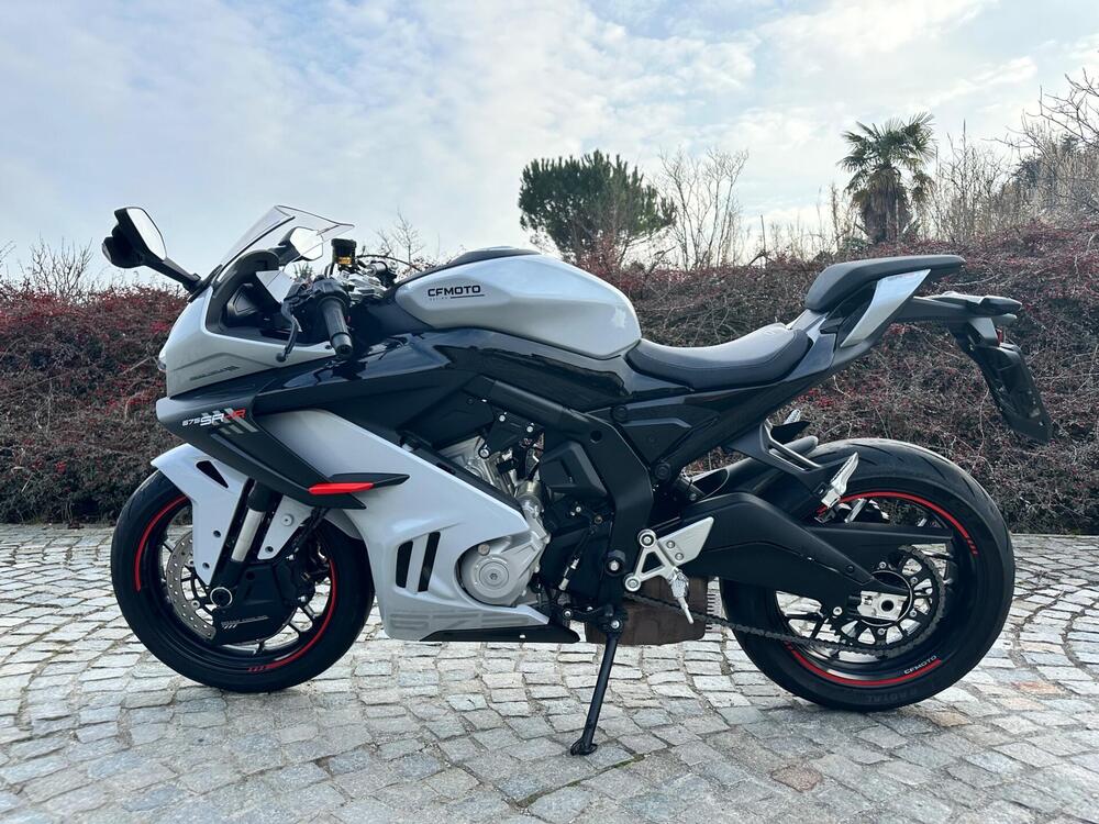 CFMOTO 675SR-R (2025 - 26)