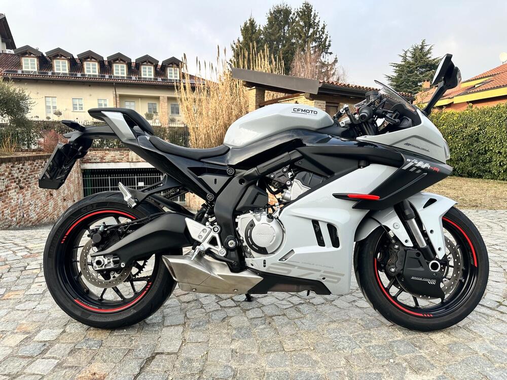 CFMOTO 675SR-R (2025 - 26) (2)