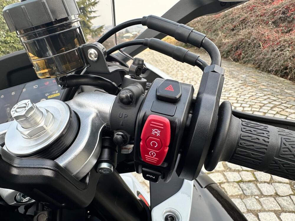 CFMOTO 675SR-R (2025 - 26) (10)