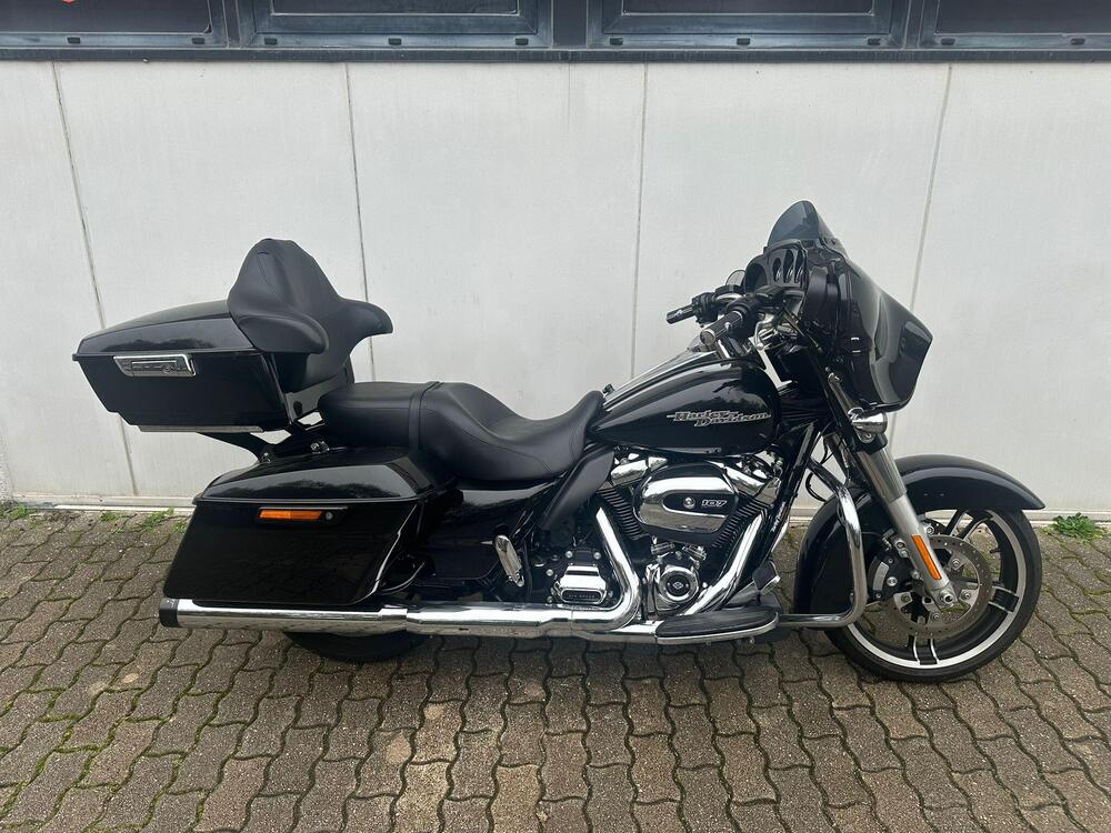 Harley-Davidson 107 Street Glide Special (2017 - 19) - FLHXS (6)