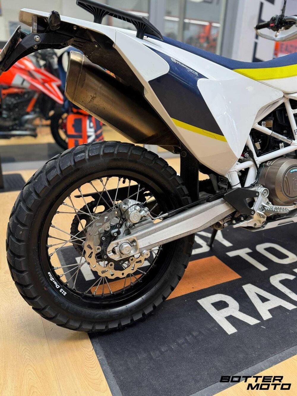 Husqvarna 701 Enduro (2017 - 19) (3)