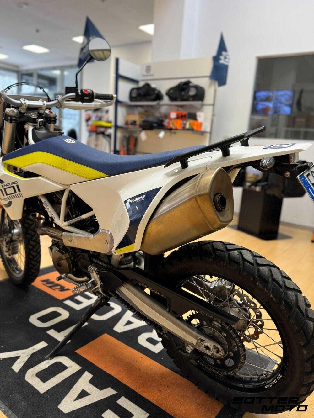 Husqvarna 701 Enduro (2017 - 19) (6)