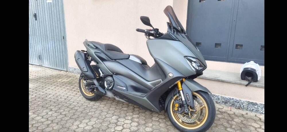 Yamaha T-Max 560 Tech Max (2021)