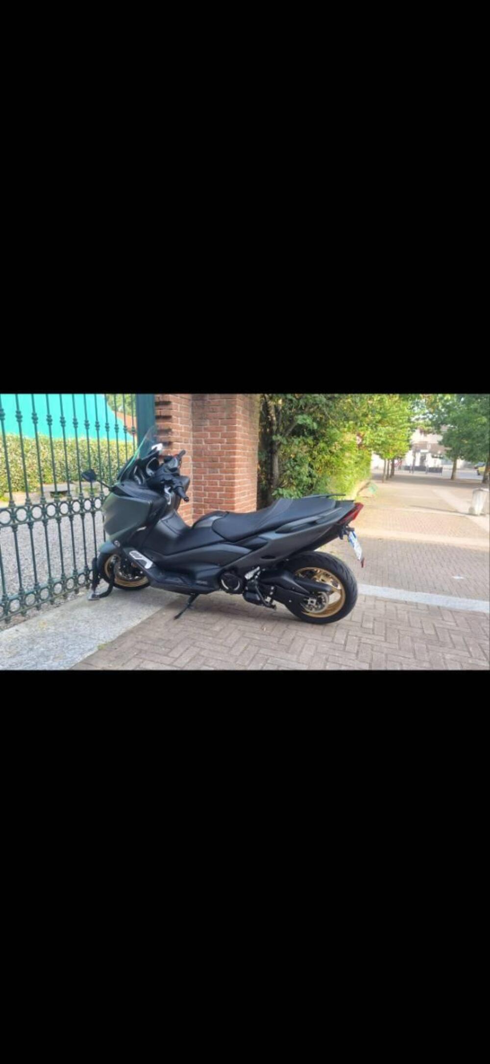Yamaha T-Max 560 Tech Max (2021) (5)