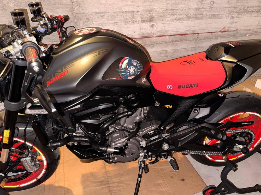 Ducati Monster 937 + (2021 - 25) (5)