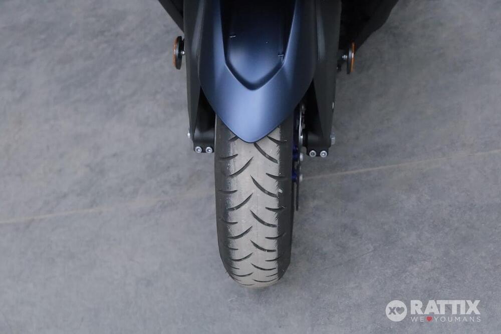 Yamaha T-Max 560 (2022 - 24) (10)