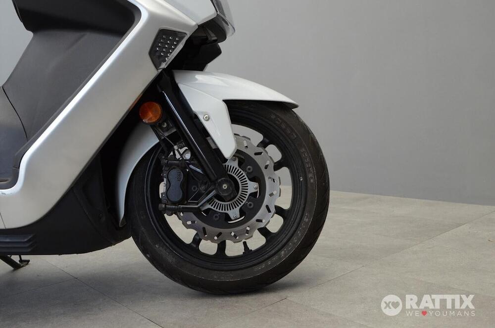 Sym Maxsym 400 (2021 - 25) (9)
