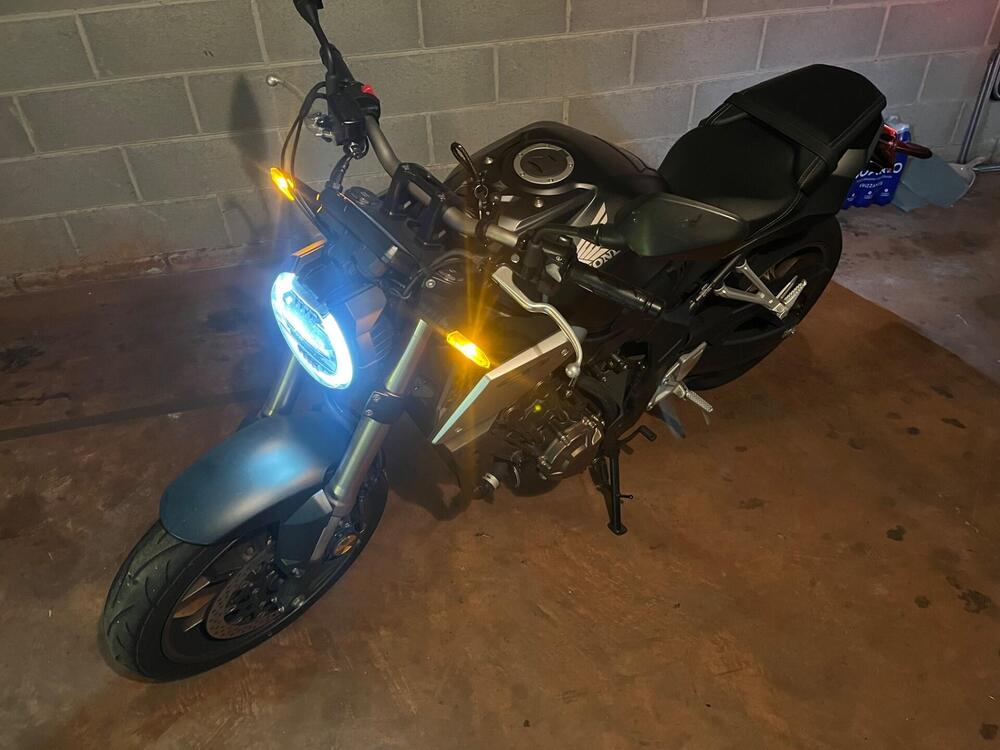 Honda CB 650 R (2021 - 23) (2)