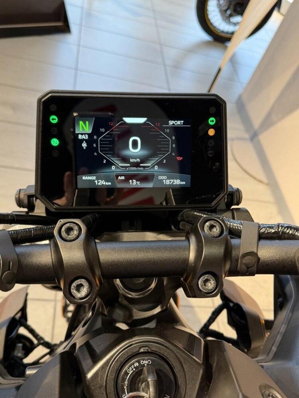 Yamaha MT-09 (2024 - 26) (2)