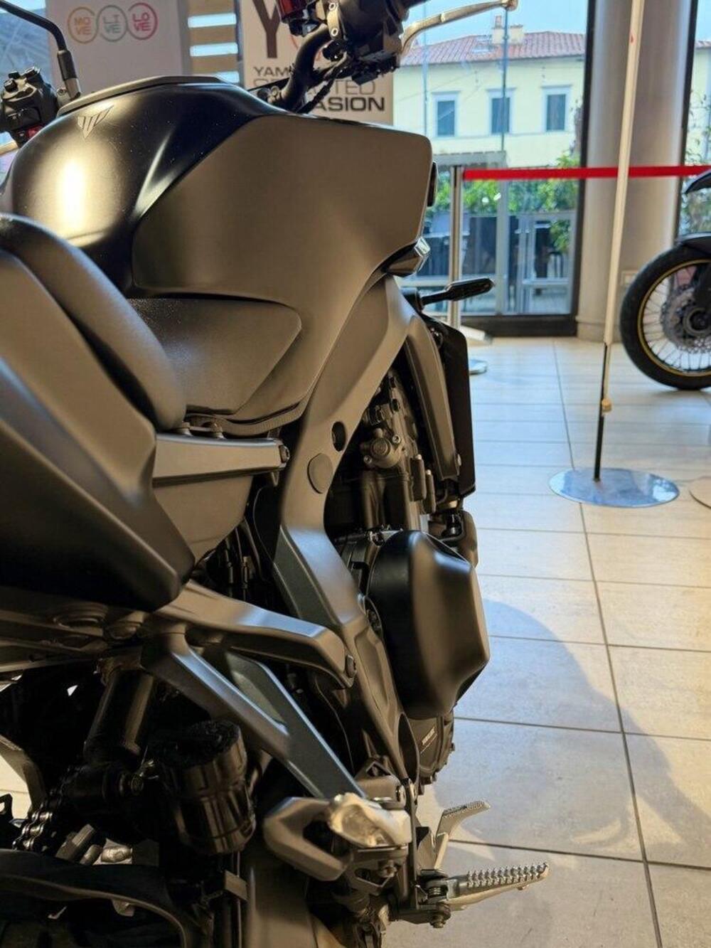 Yamaha MT-09 (2024 - 26) (7)