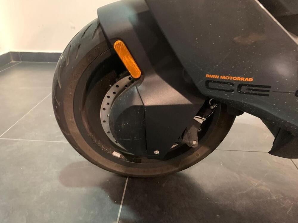 Bmw CE 04 (2021 - 25) (12)