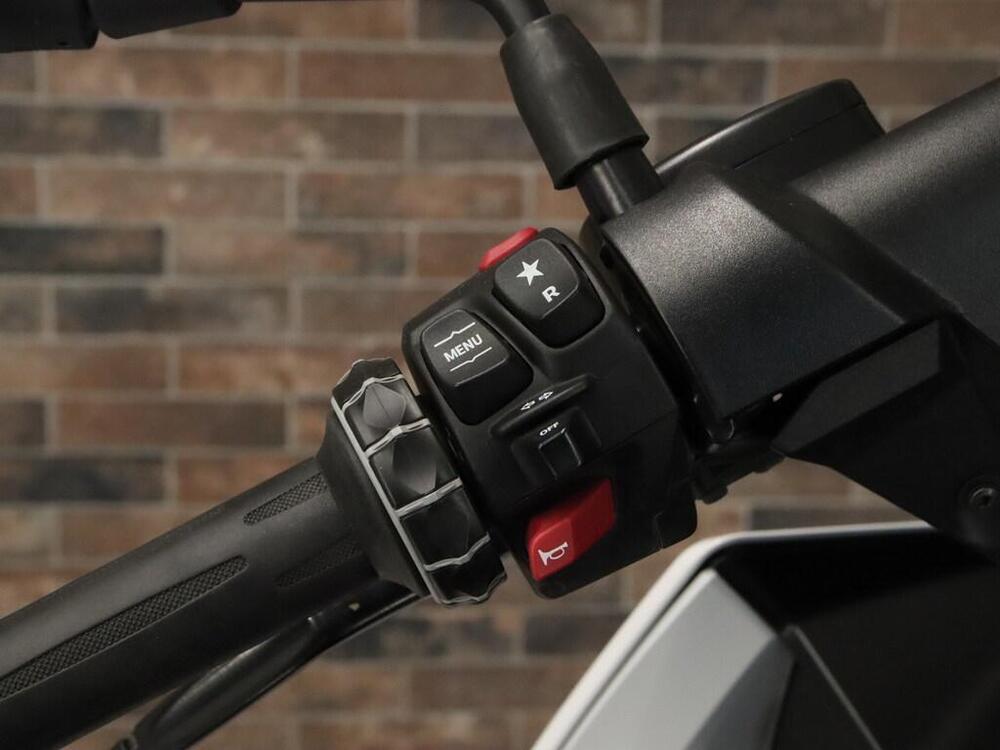 Bmw CE 04 (2021 - 25) (11)