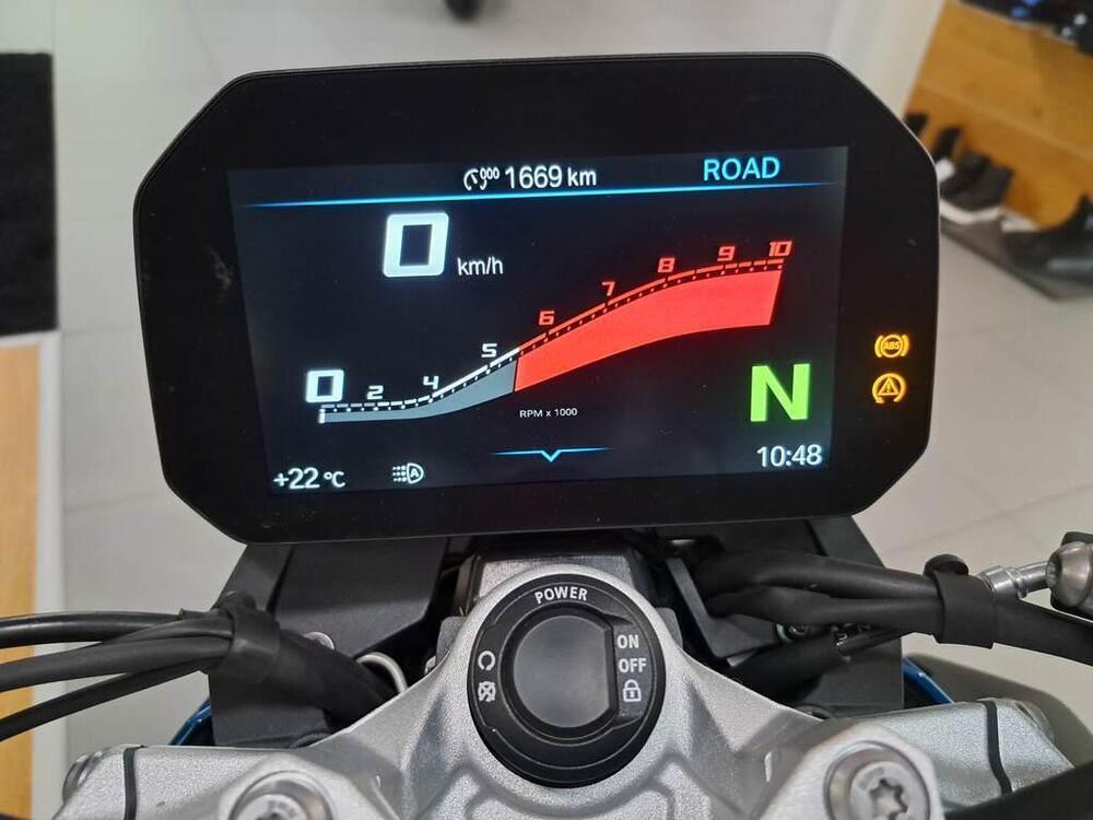 Bmw F 900 R (2025 - 26) (6)