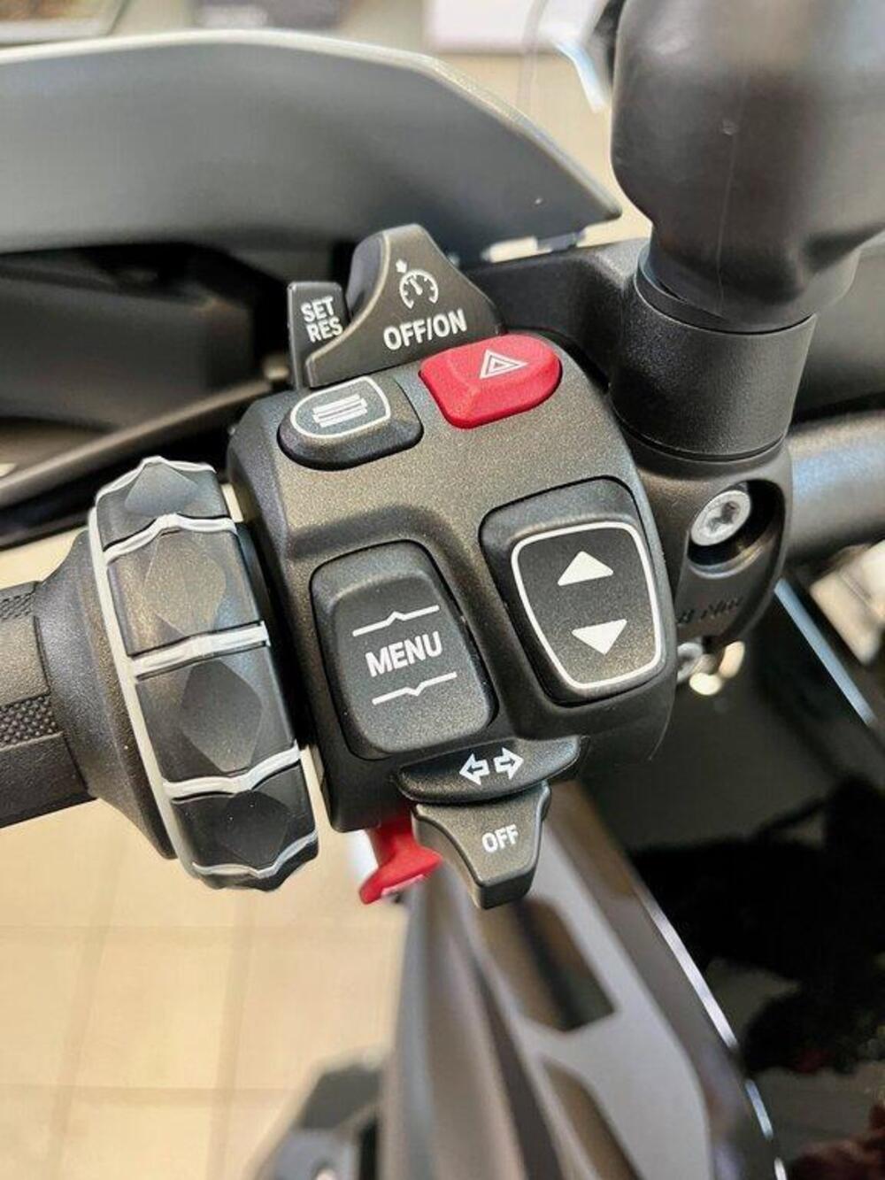 Bmw R 1300 GS (2023 - 26) (7)