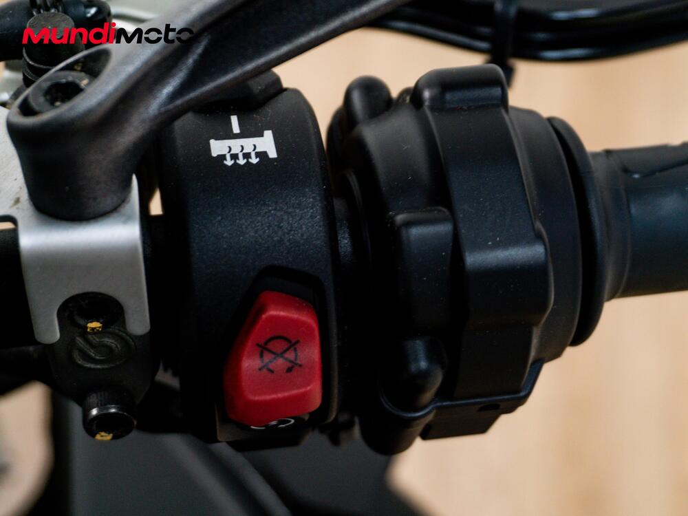 Ducati Streetfighter V4 1100 S (2021 - 22) (10)