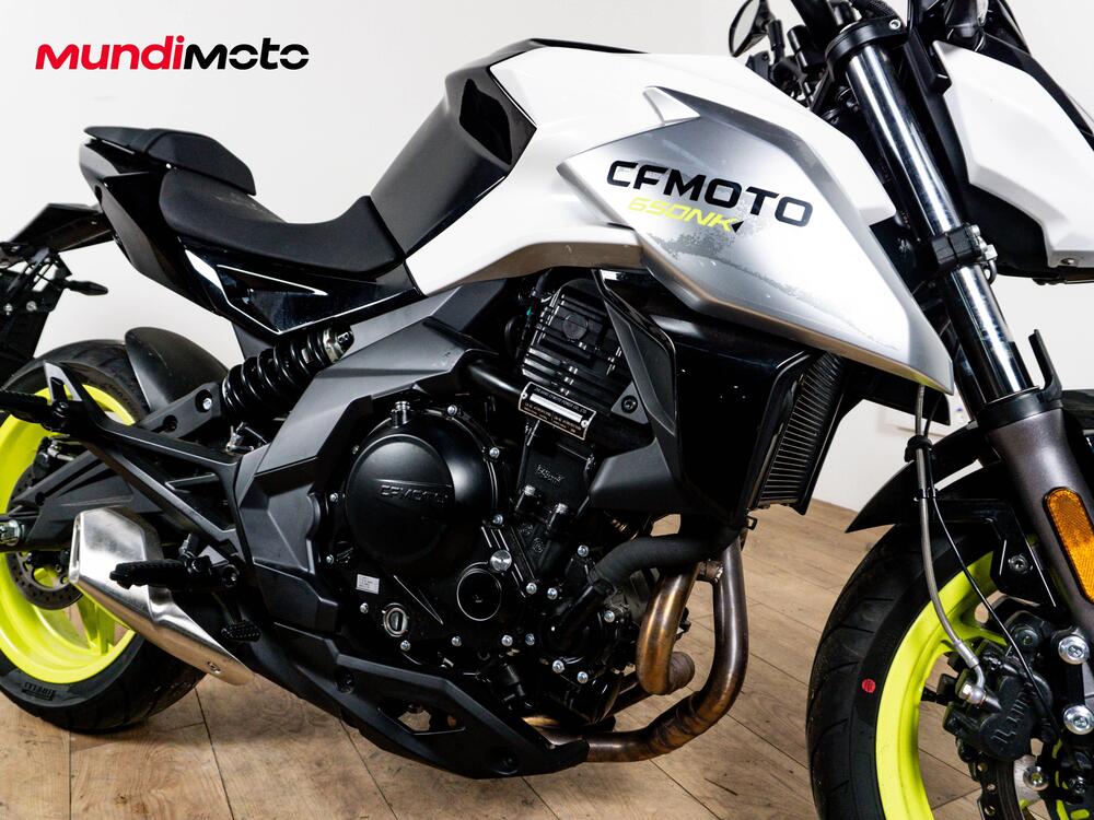CFMOTO 125NK (2025 - 26) (5)