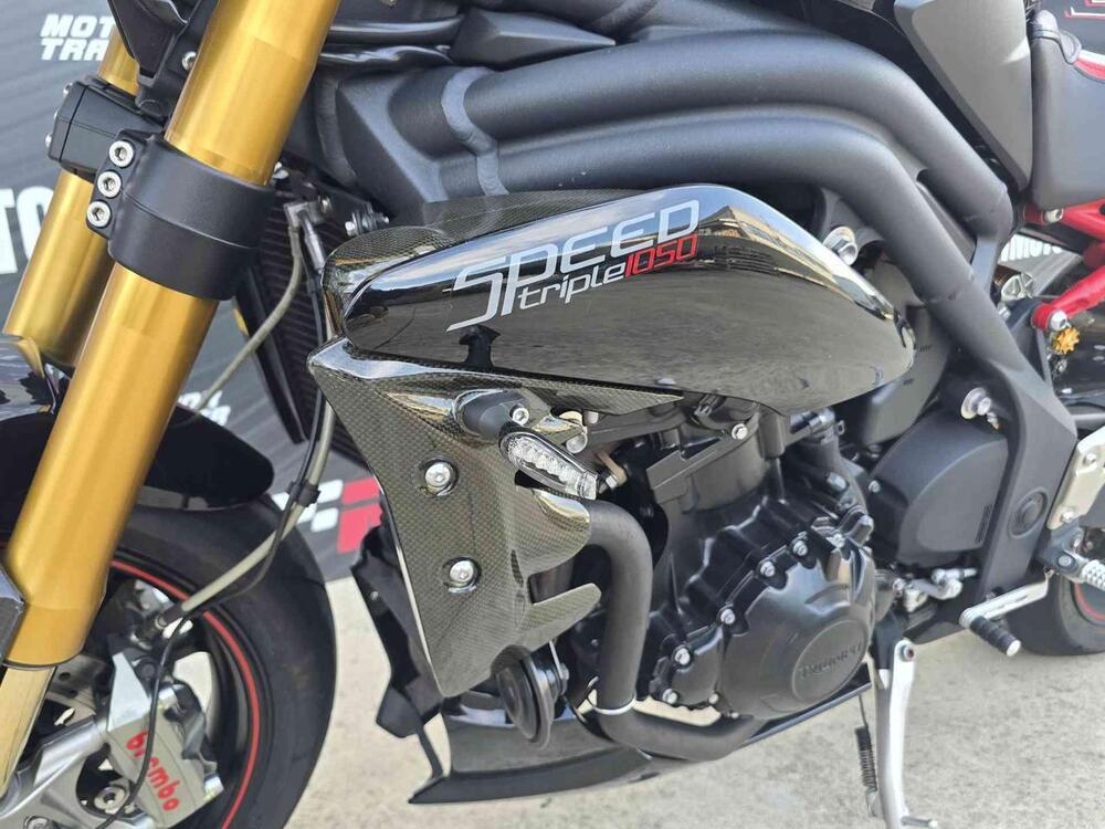 Triumph Speed Triple 1050 R ABS (2011 - 15) (3)