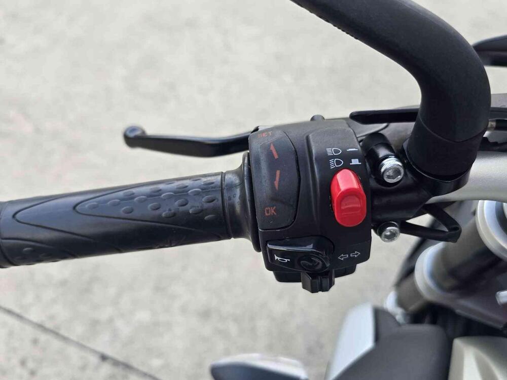 MV Agusta Brutale 800 (2012 - 15) (13)