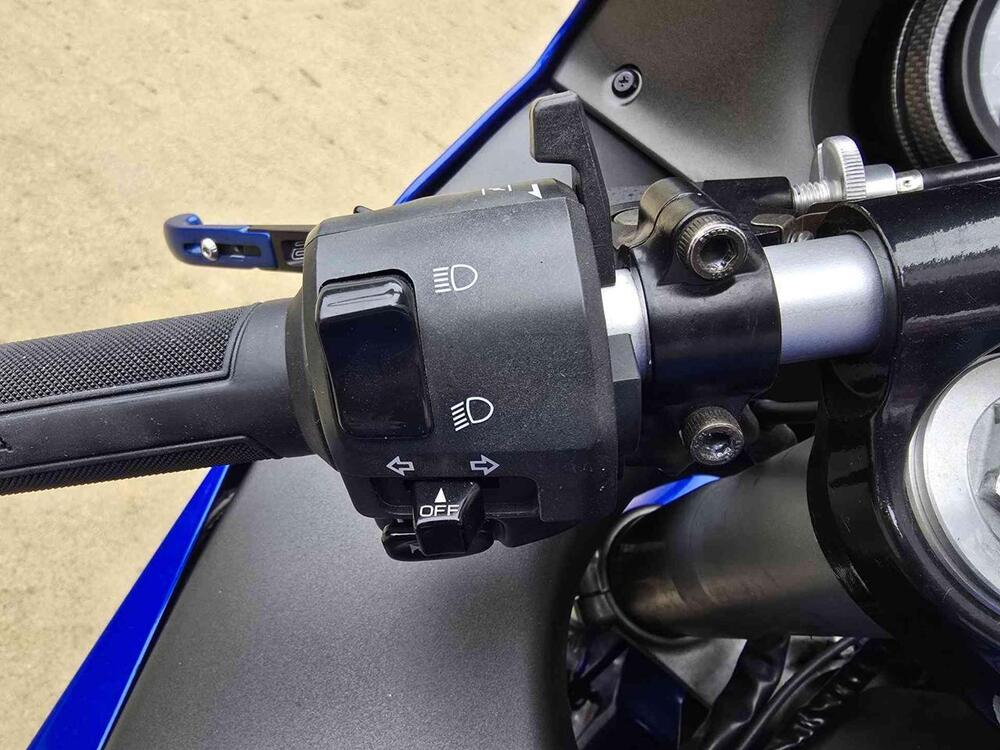 Kawasaki Ninja 1200 ZX-12R (2000 - 06) (21)