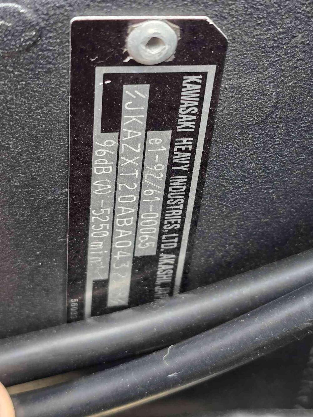 Kawasaki Ninja 1200 ZX-12R (2000 - 06) (19)