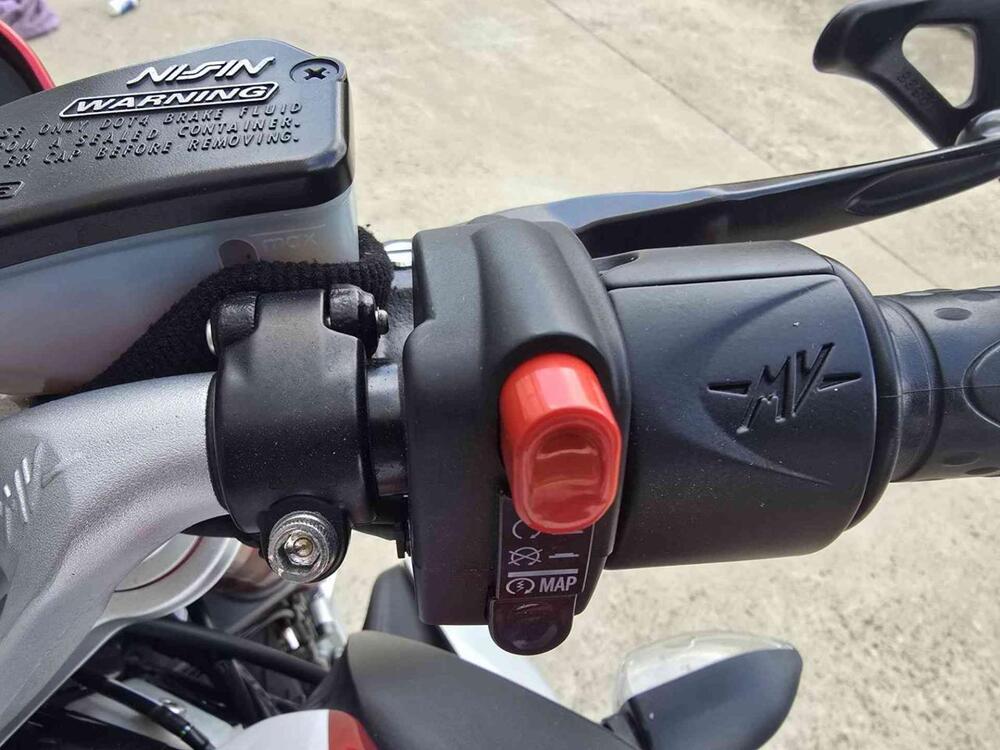 MV Agusta Dragster 800 RR (2015 - 17) (16)