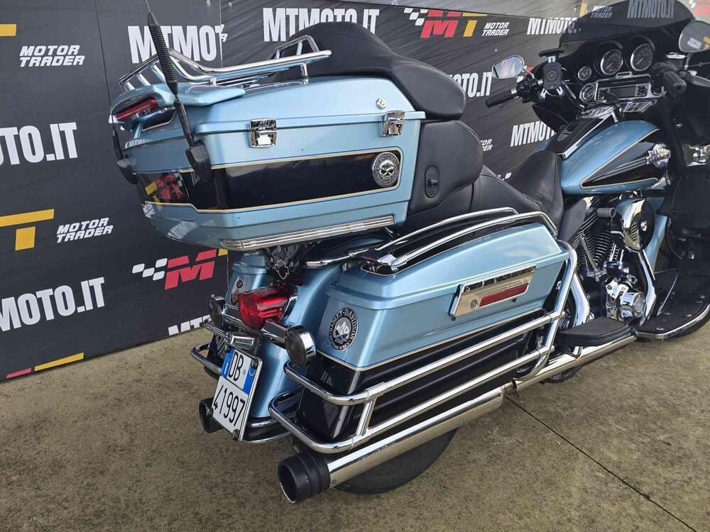 Harley-Davidson 1584 Electra Glide Ultra Classic (2007) - FLHTCU (5)