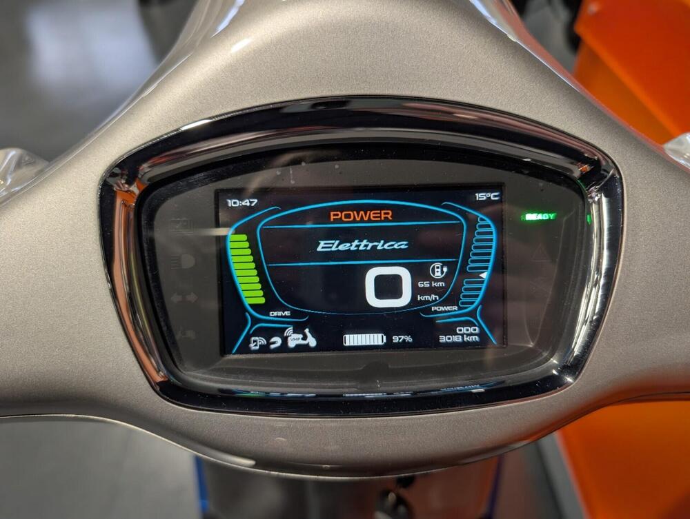 Vespa Vespa Elettrica 70 (2020 - 24) (4)