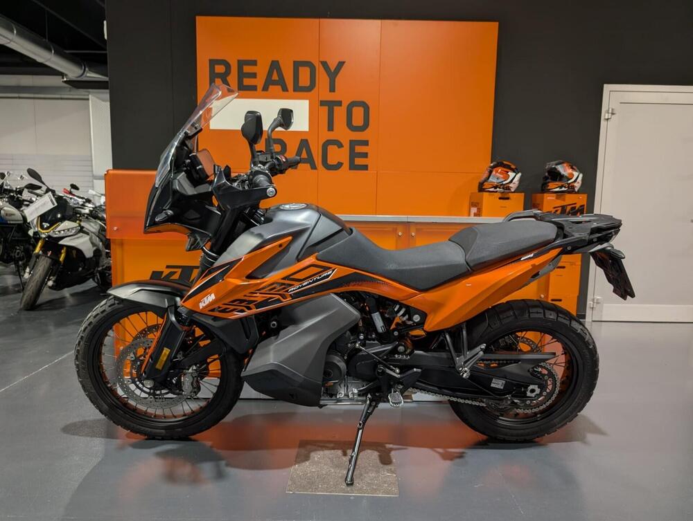 KTM 890 Adventure (2022) (2)