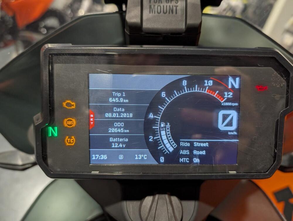 KTM 890 Adventure (2022) (3)