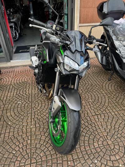 Kawasaki Z 900 (2021 - 24) usata