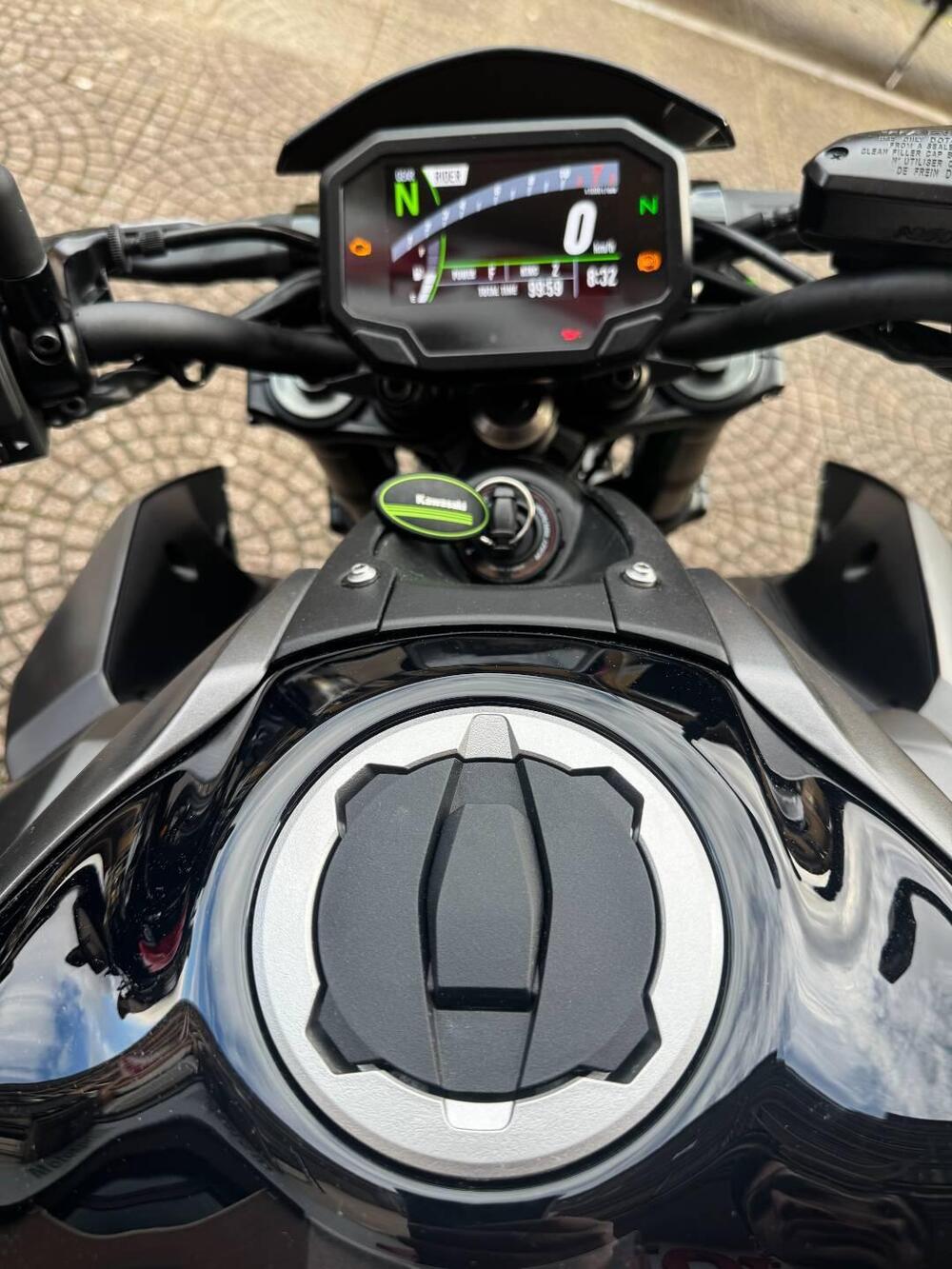 Kawasaki Z 900 (2021 - 24) (4)