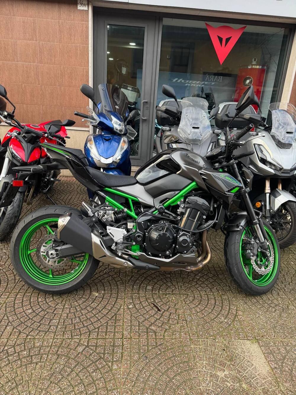 Kawasaki Z 900 (2021 - 24) (5)