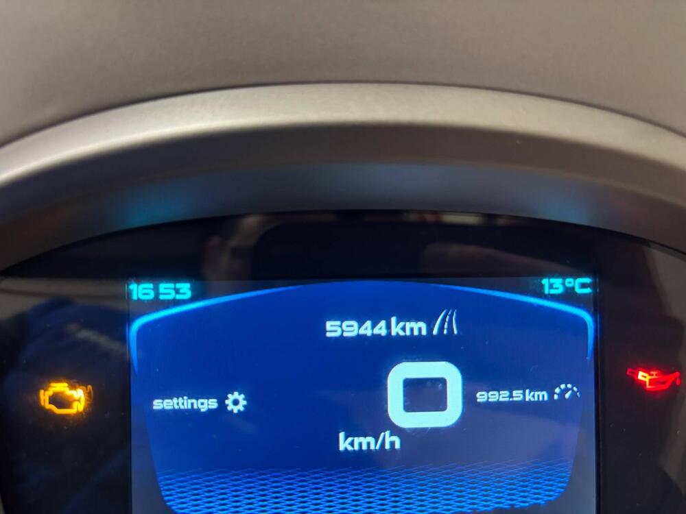 Vespa GTS 300 Super Tech (2023 - 24) (4)