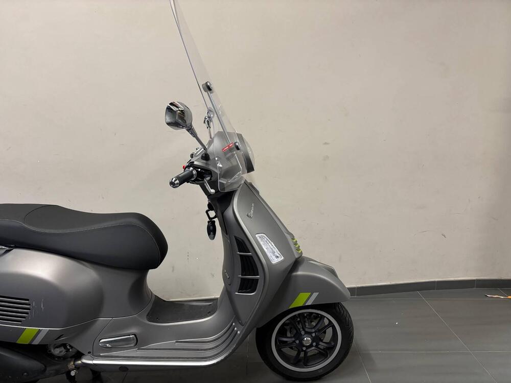 Vespa GTS 300 Super Tech (2023 - 24) (9)