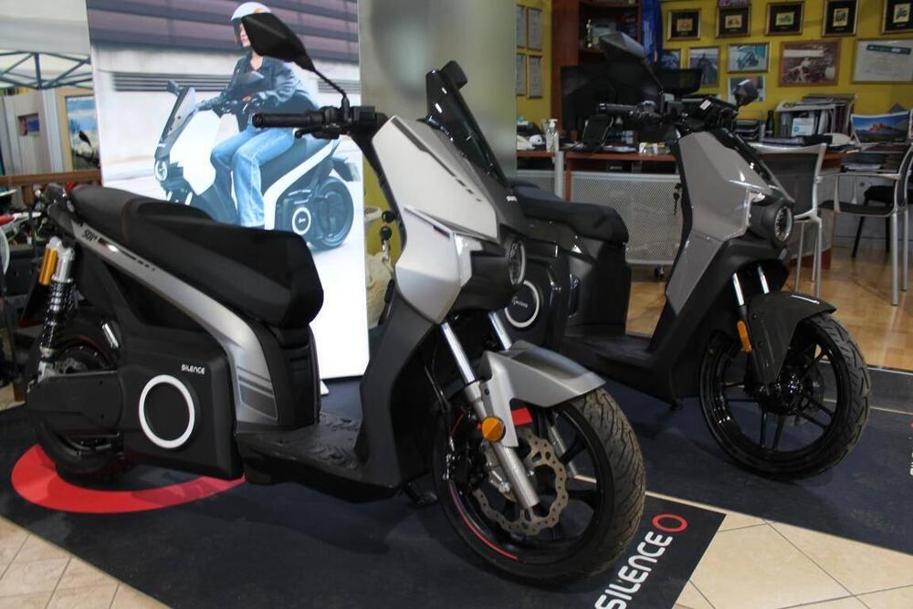 Silence S01+ L3e (2021 - 26) (4)