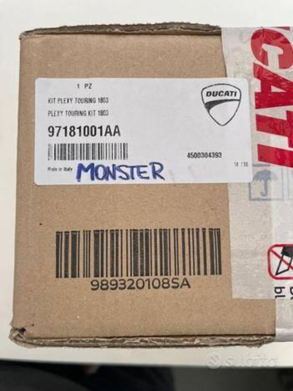 Parabrezza fumè Ducati Monster 937 (3)