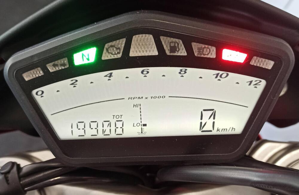 Ducati Hypermotard 1100 EVO (2010 - 12) (7)