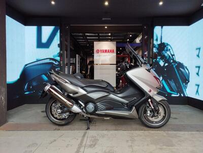 Yamaha T-Max 530 (2015 - 16) usata