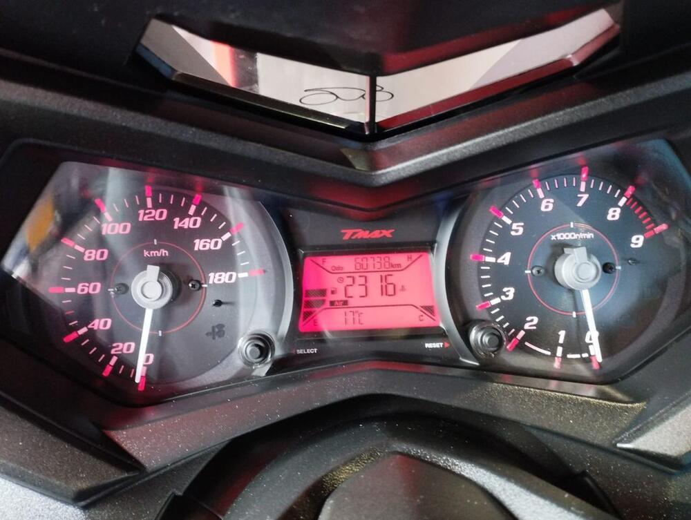 Yamaha T-Max 530 (2015 - 16) (5)