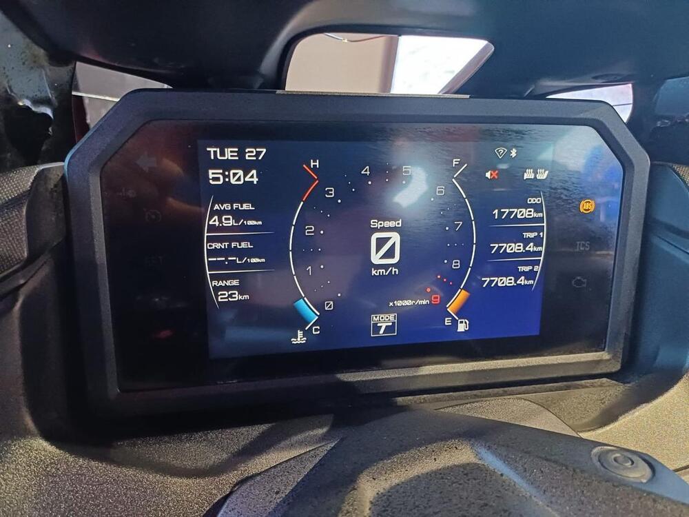 Yamaha T-Max 560 Tech Max (2022 - 24) (2)