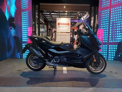 Yamaha T-Max 560 Tech Max (2022 - 24) usata