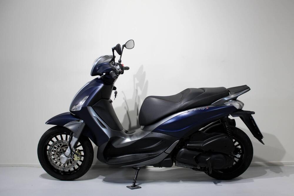 Piaggio Beverly 300 S (2021) (4)