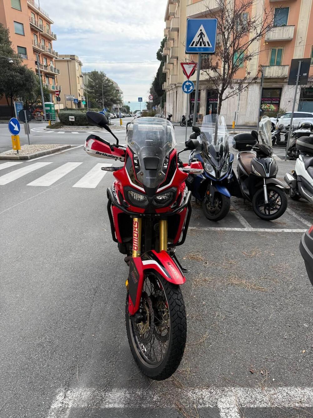 Honda Africa Twin CRF 1000L DCT ABS (2016 - 17) (3)